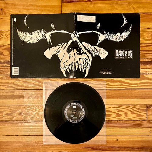 Danzig self titled 1st lp - self-titled,